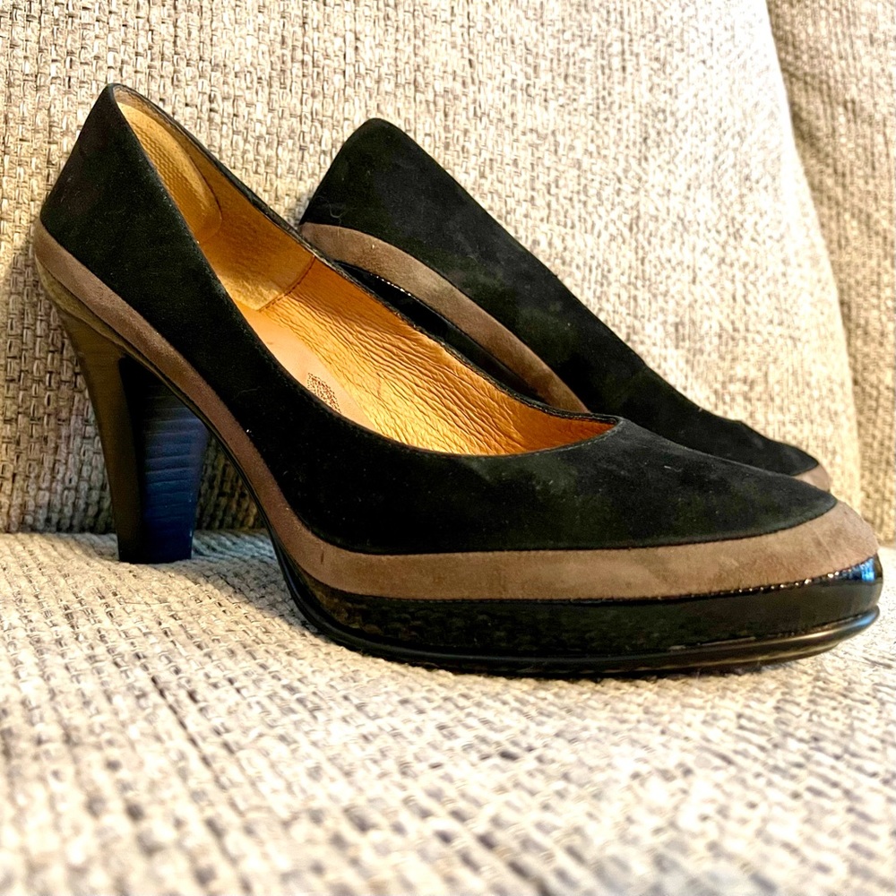 NIB Sofft Salerno Black Suede Heels- 9.5